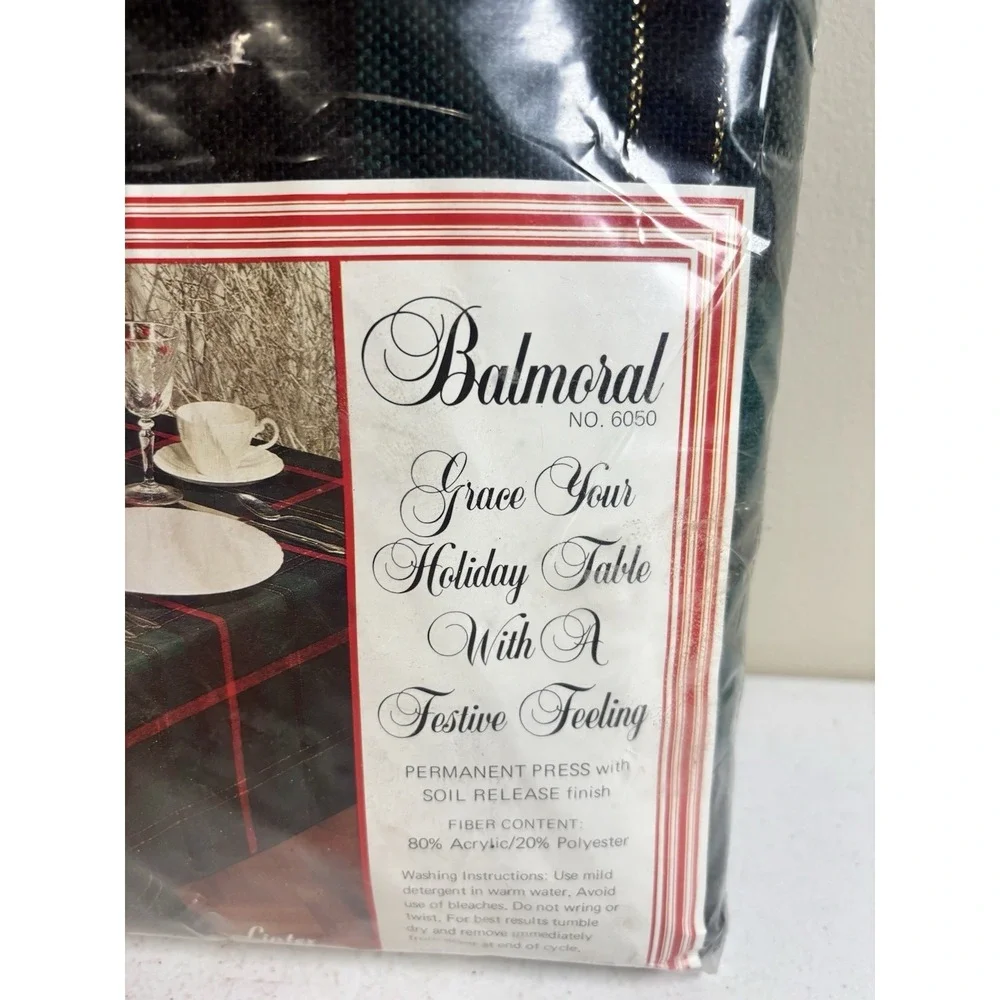 Lintex Balmoral Moire Plaid‎ Tablecloth Red/Green/Golf Oblong 60